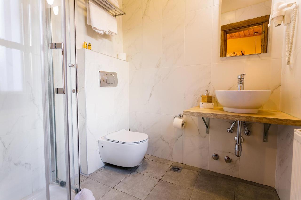 Blossom Rooms & Suite Veria  Exterior foto