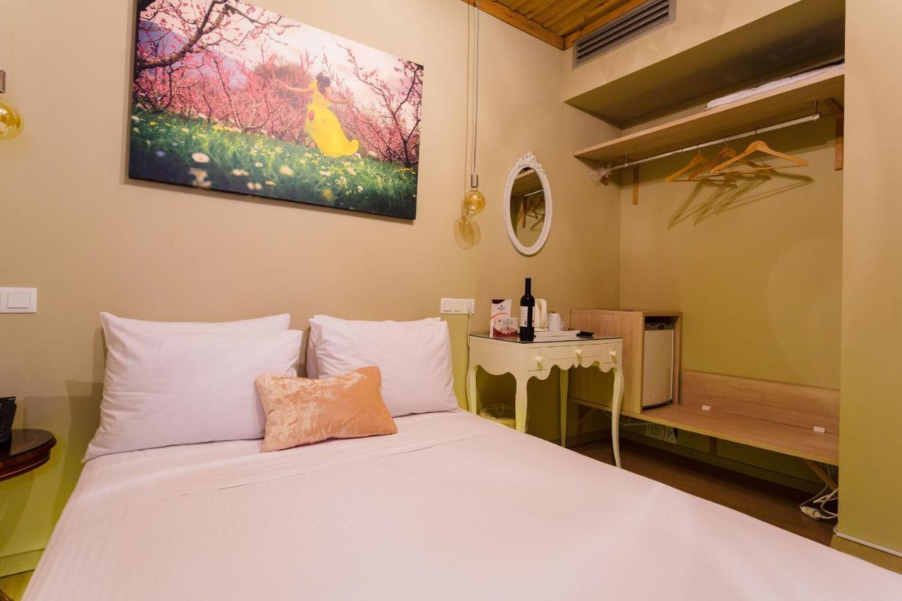 Blossom Rooms & Suite Veria  Exterior foto